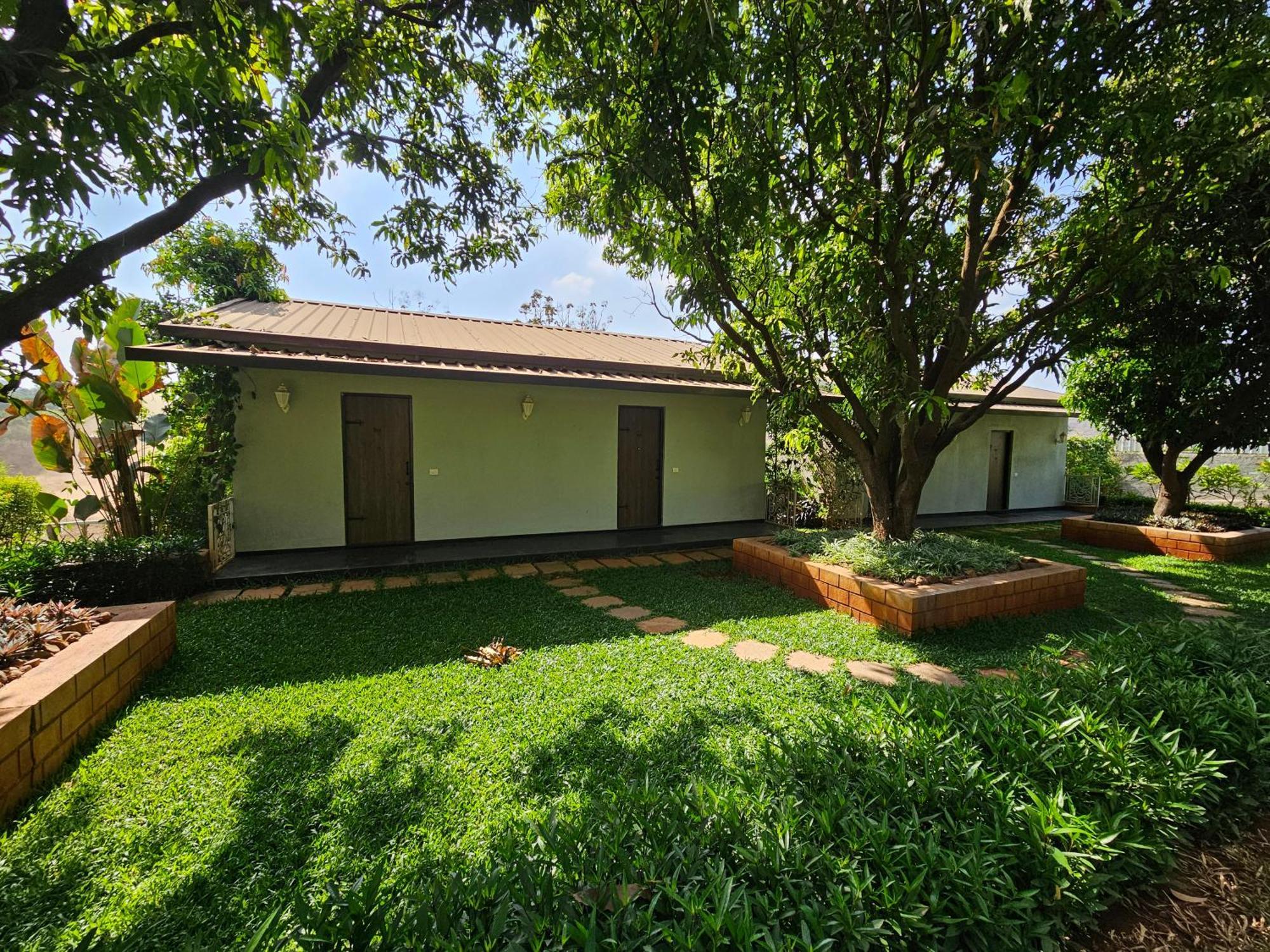 River Estates Luxury Resort & Spa Karjat Bagian luar foto