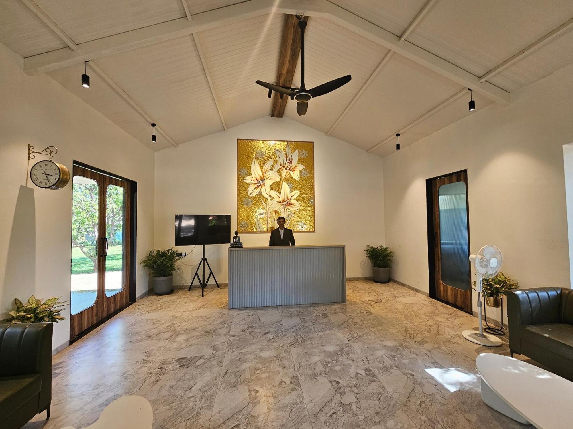 River Estates Luxury Resort & Spa Karjat Bagian luar foto