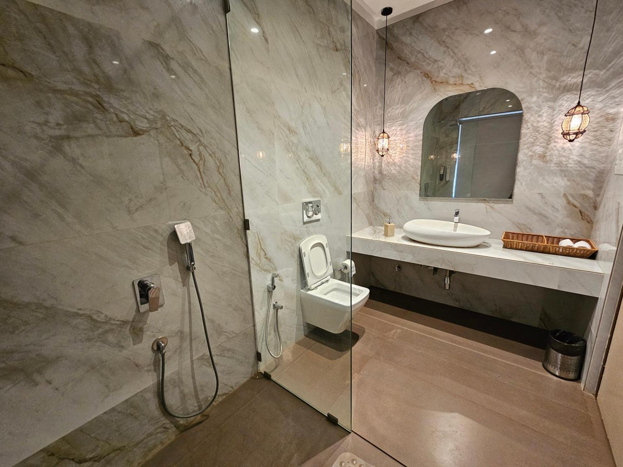 River Estates Luxury Resort & Spa Karjat Bagian luar foto