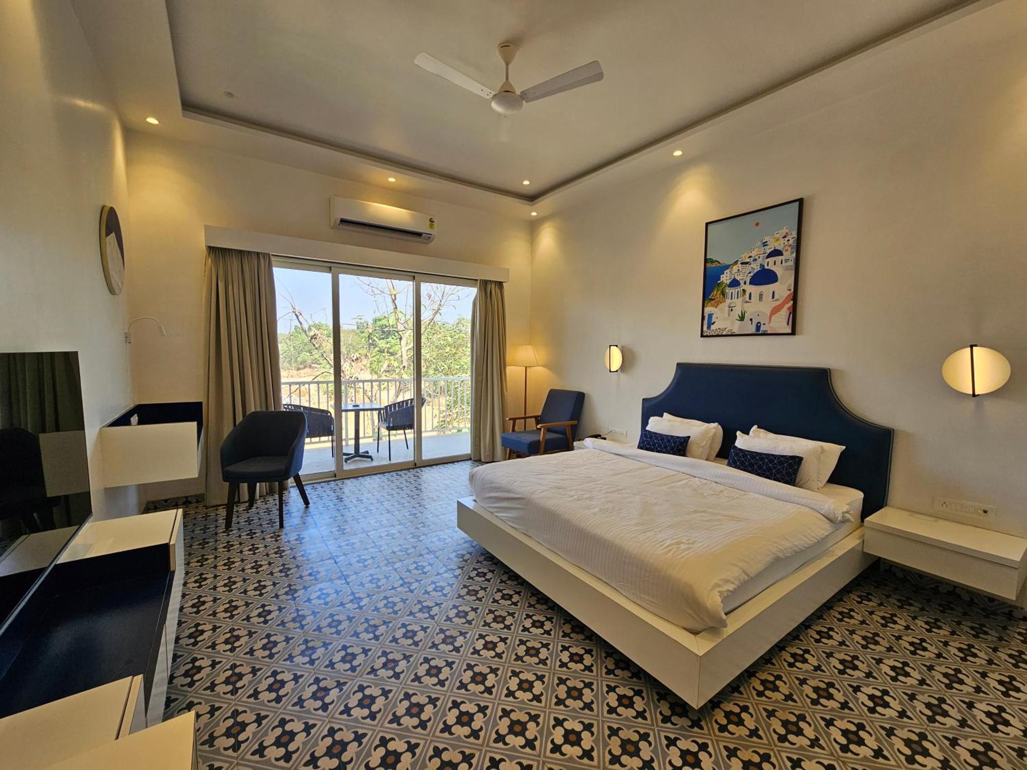 River Estates Luxury Resort & Spa Karjat Bagian luar foto