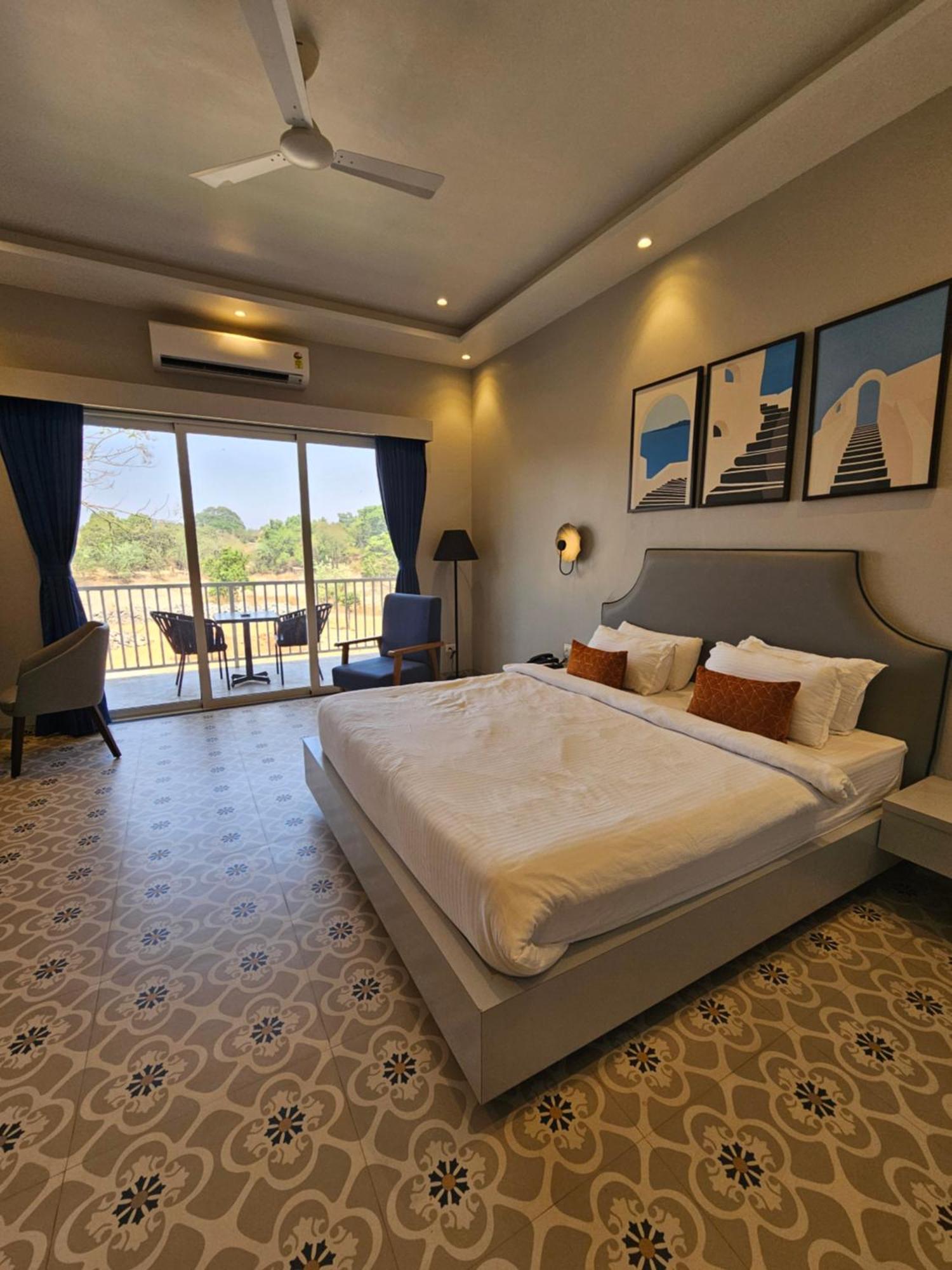 River Estates Luxury Resort & Spa Karjat Bagian luar foto