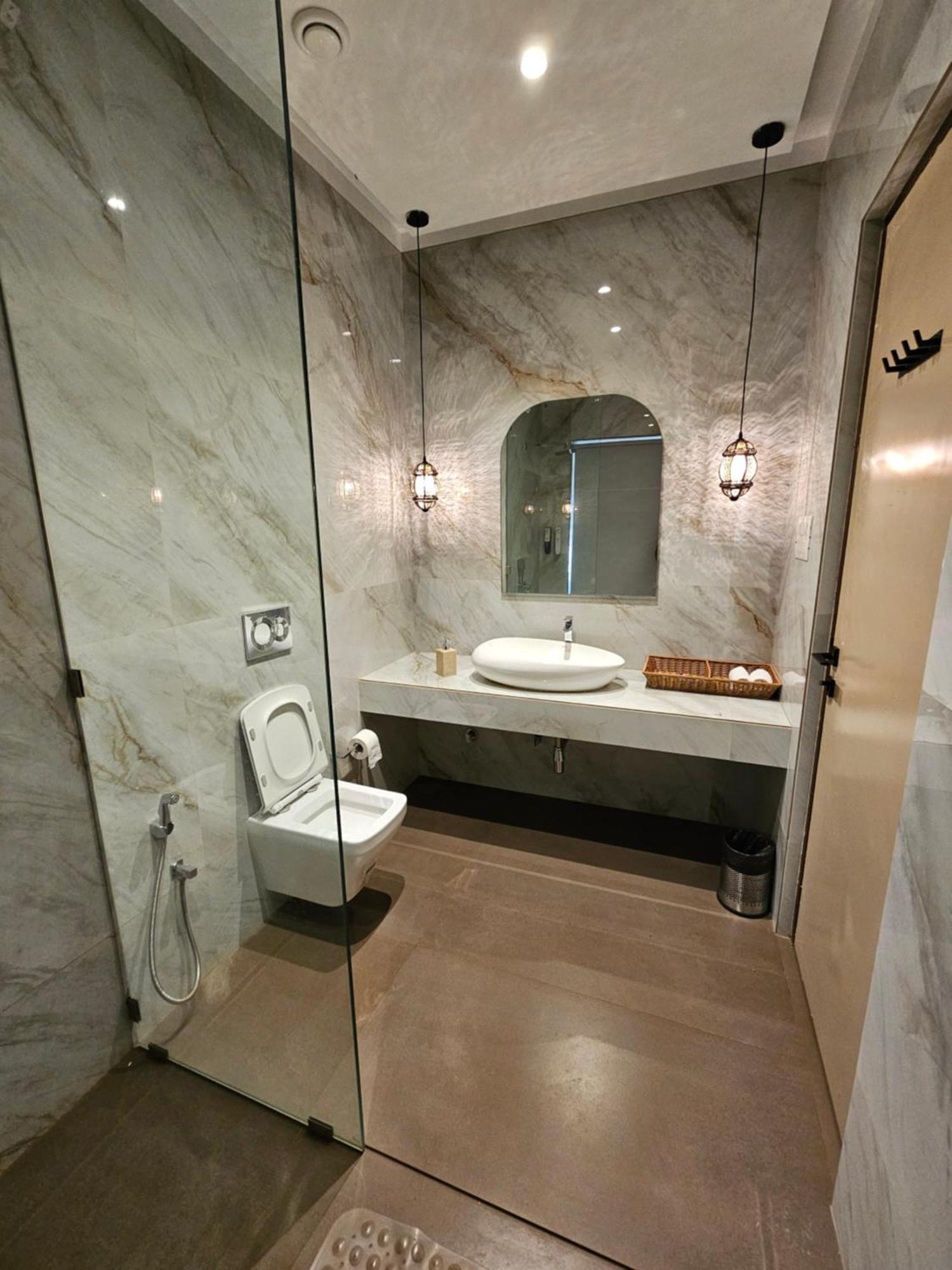 River Estates Luxury Resort & Spa Karjat Bagian luar foto