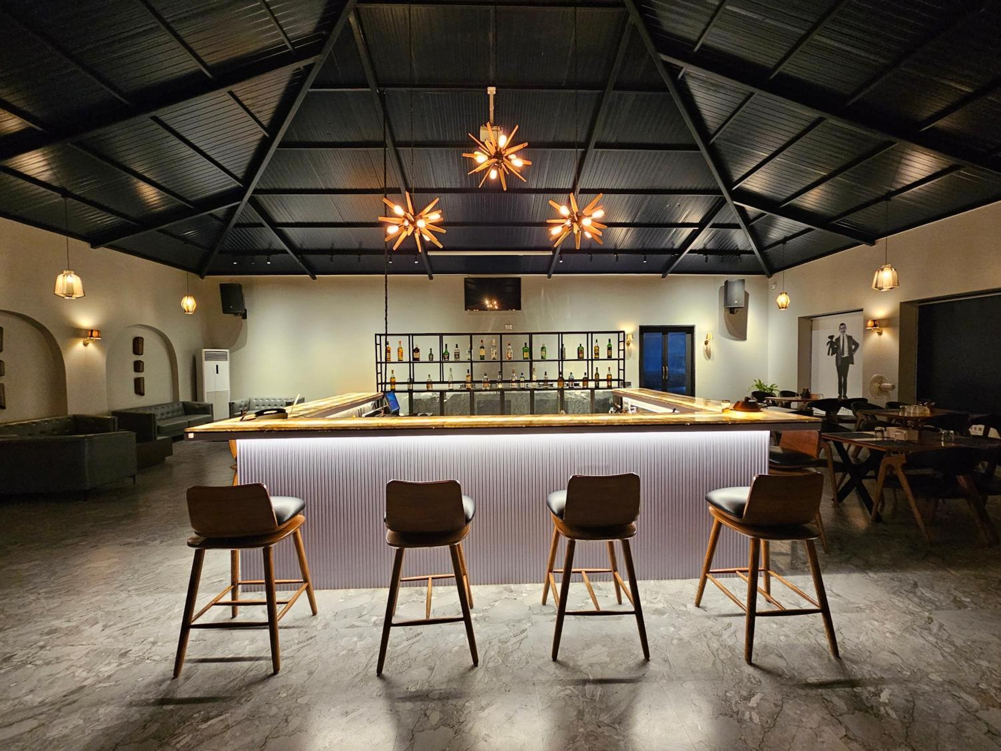 River Estates Luxury Resort & Spa Karjat Bagian luar foto